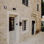 Twenty 5 דירה
